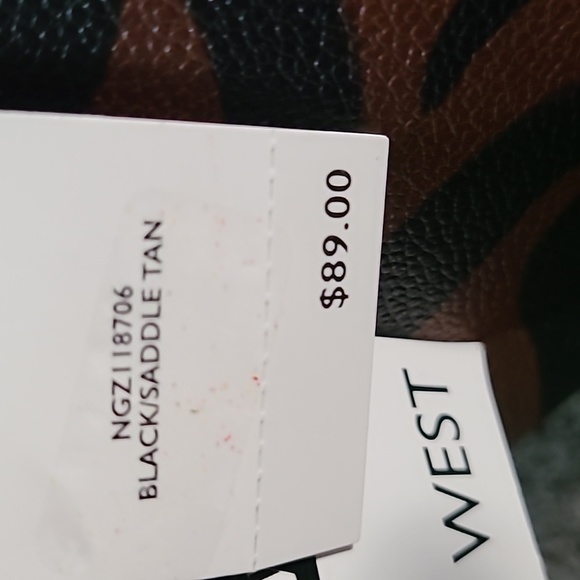 NINE WEST WOMEN'S BLACK AND SADDLE TAN PURSE - Picture 14 of 15